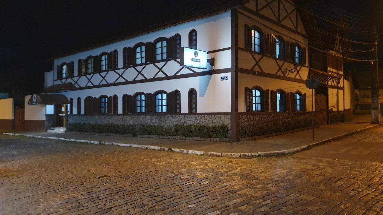 Casa Blanca Pousada Hotel Sao Lourenco  Zewnętrze zdjęcie